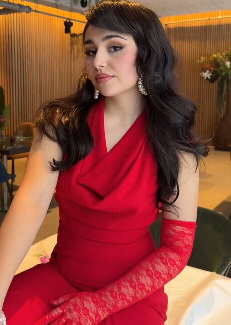 Alessandra Mele model art img