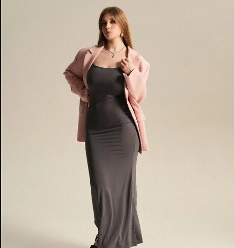 EadlinBulmer high quality actress photos