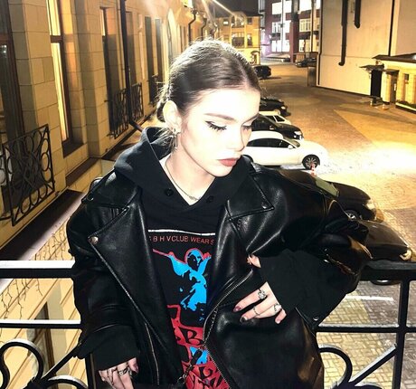 sosihue pornographic model gallery