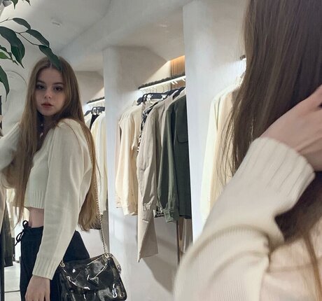 sosihue sexy model galleries