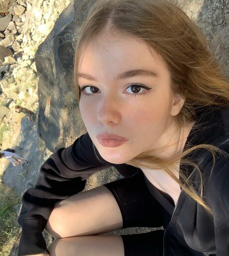 sosihue nude model photos