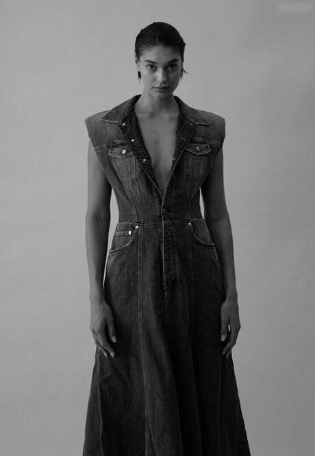 Sarah Posch xxx actress pic