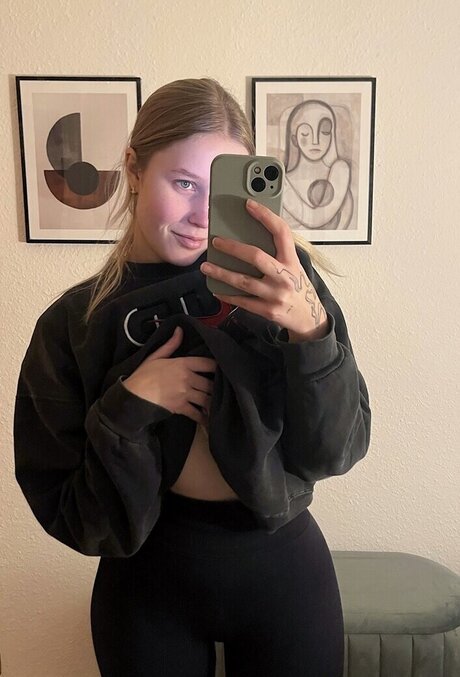 Cirizzle nice actress img