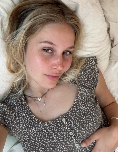 Cirizzle high quality model gallery