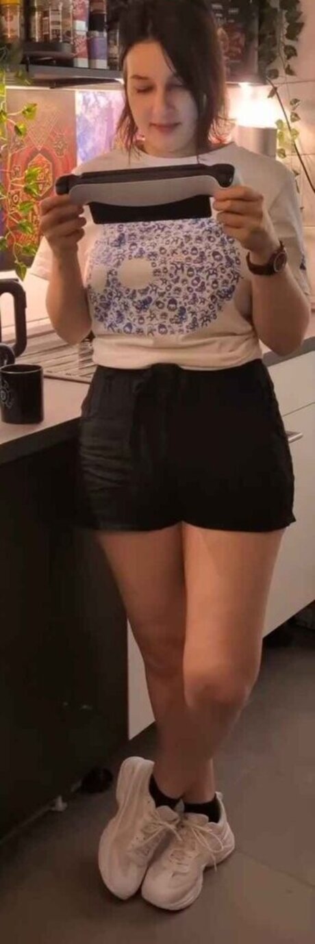 Haselnuuuss model nudes img