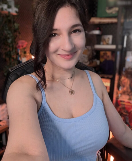 Haselnuuuss hot actress images