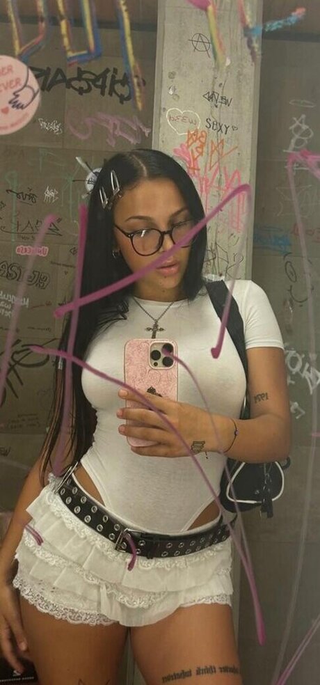 teen natural tits onlyfans nude pic