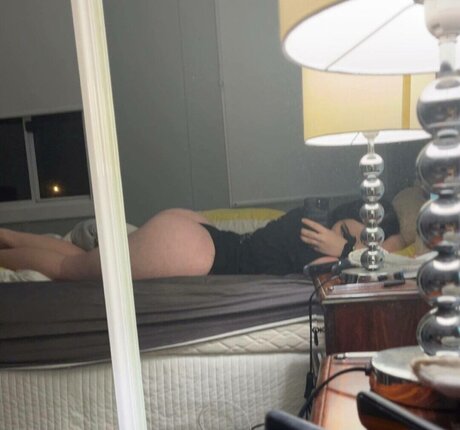 luvkeizer nude star pic