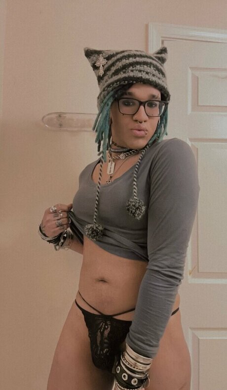 Kkthefallenone model nude pic