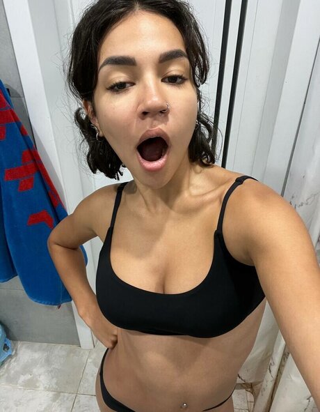 asian brunette onlyfans free pics