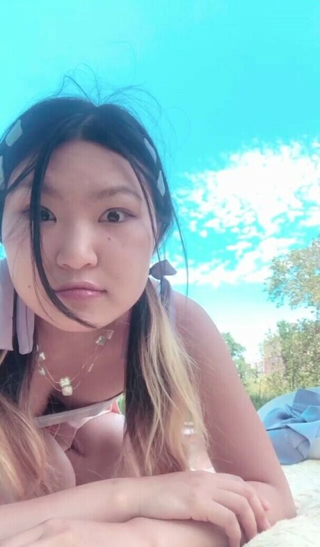 Mimee Xu art model img