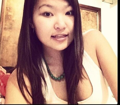 Mimee Xu model exclusive galleries