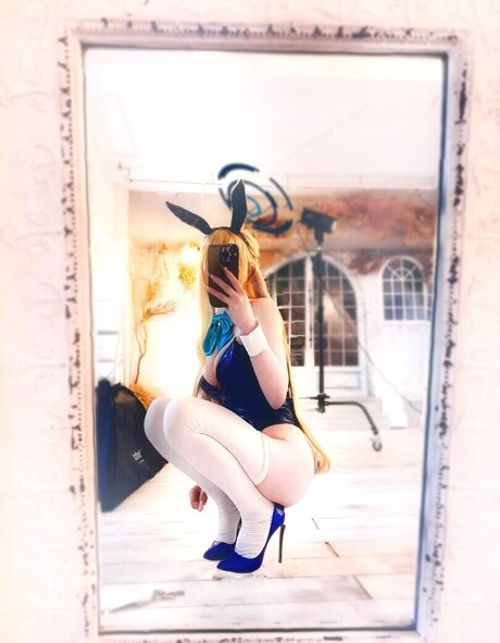 sukiyaki model beautiful photo