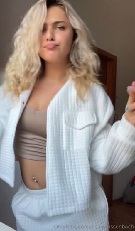 Elsa Wei enbach star nude photo