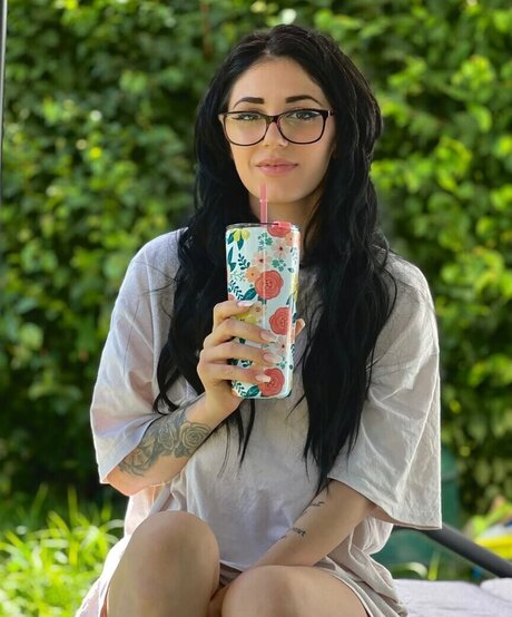 Harley Benz erotic model pic