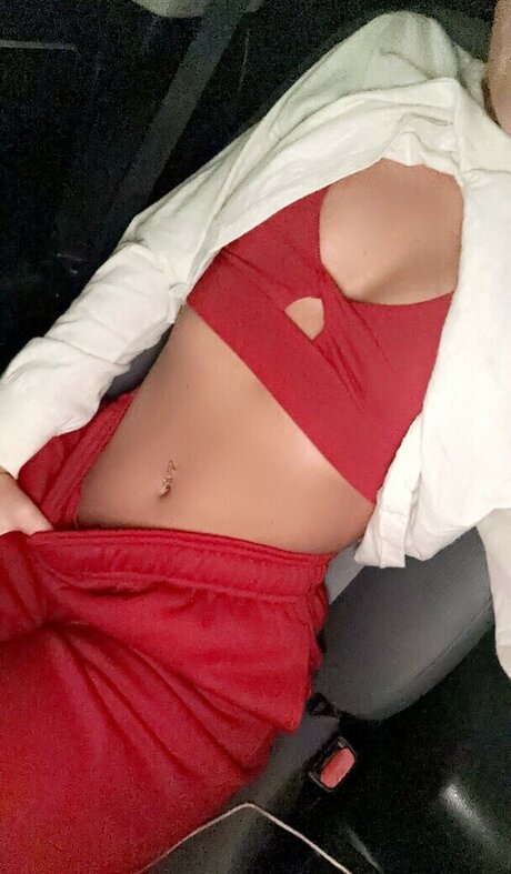 Alanna Kennedy pretty model img