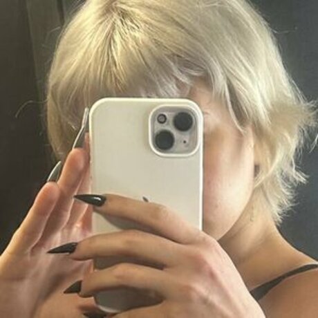 ghosztgirl model erotic pictures