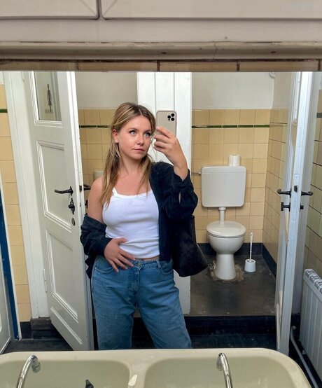 black cuckold onlyfans hot sexy pictures