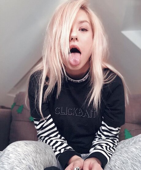 shemale pov onlyfans beautiful naked gallery