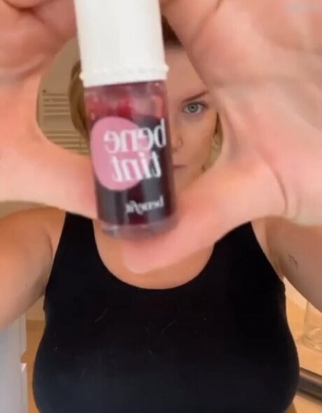 dripping wet pussy onlyfans hot sexy photos