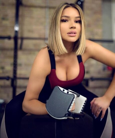 bang onlyfans top pic