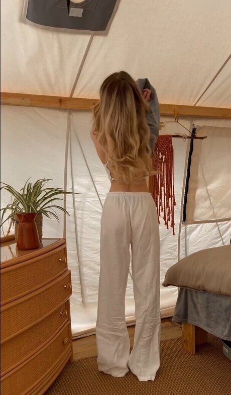 frottage onlyfans porn picture