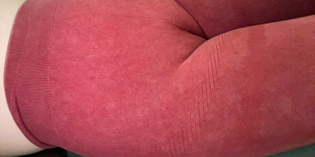 WetAnalQueen model art gallery