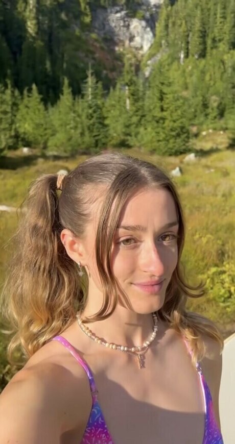 rhiannonhikes porn star images