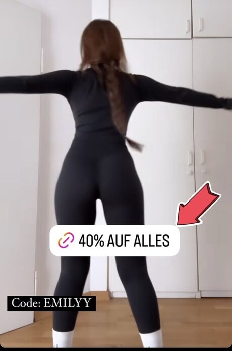 Emily Furz star sexy images