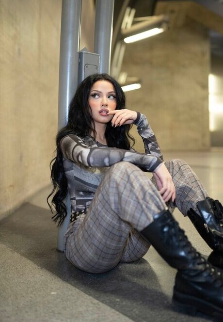 Emily Furz model high quality archive