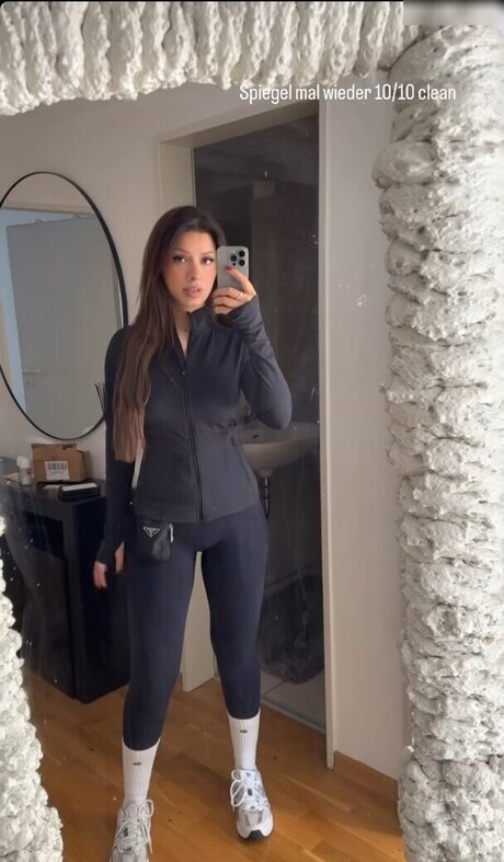 Emily Furz star exclusive pic