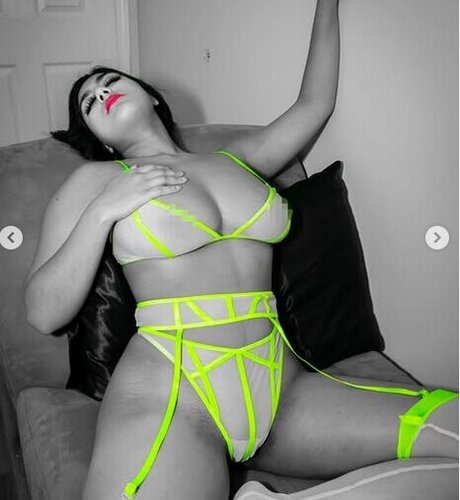 ravrodite nudes pornstar pics