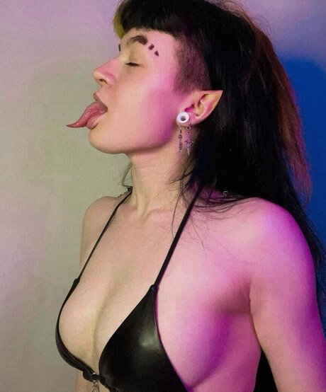 lolaxnight Best Profile Photo