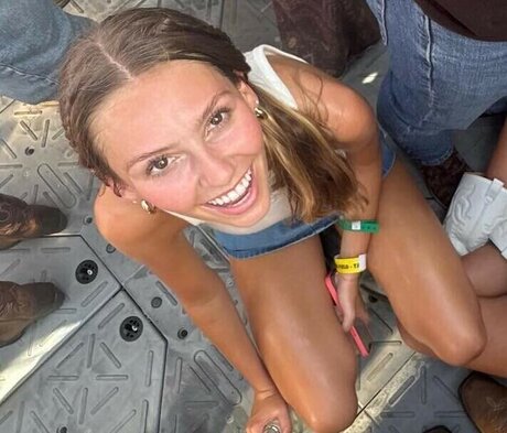 Mia Steele star top pictures