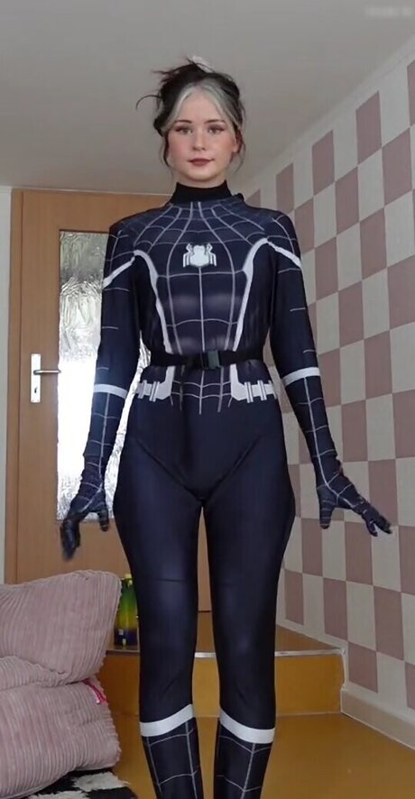 nadinebreaty star top img