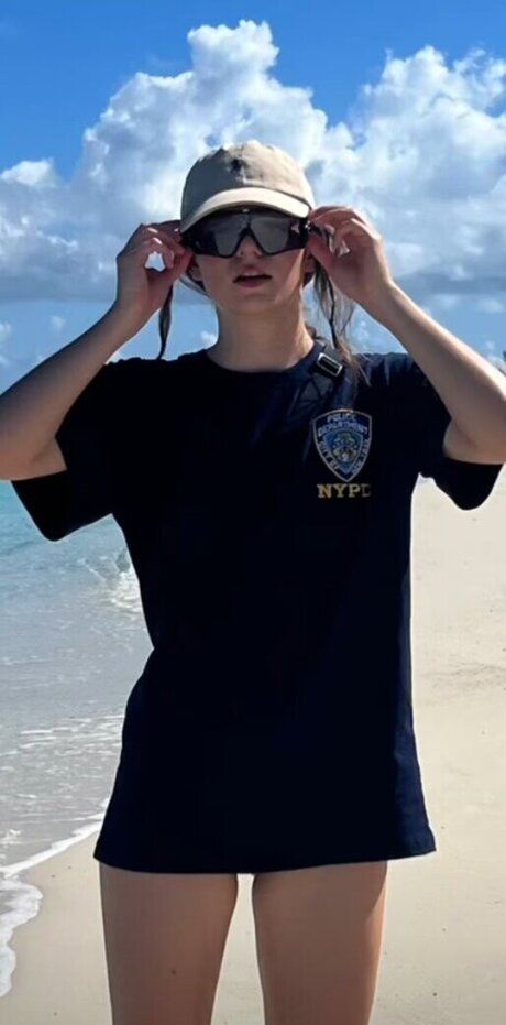 nadinebreaty best star pic