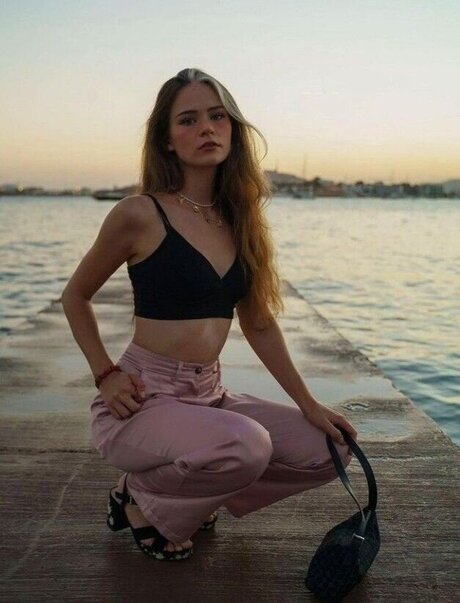 nadinebreaty star art img