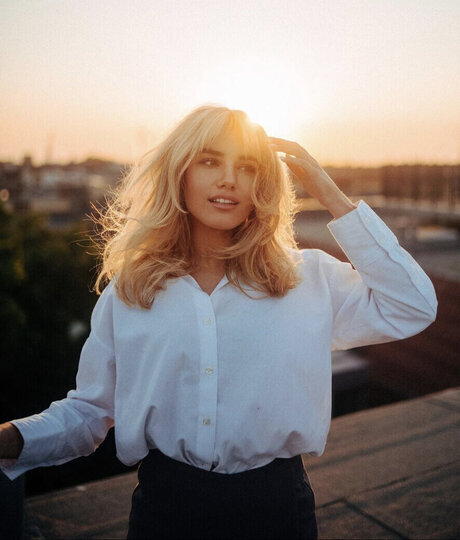 Laura Block model pics