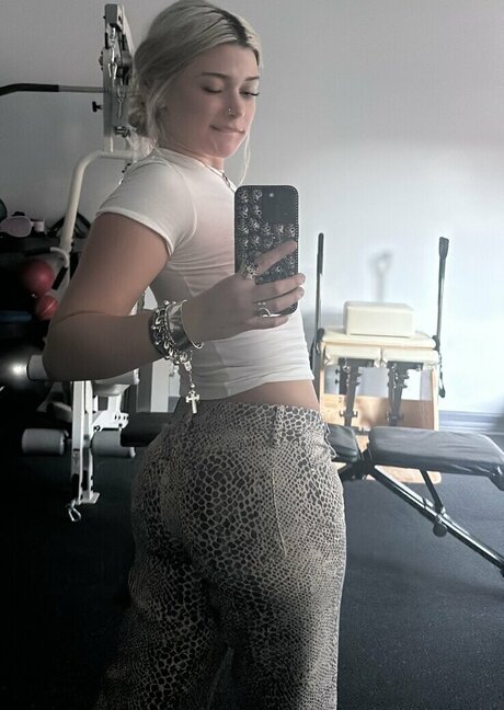 Lola Visage porn model image