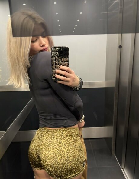 Lola Visage pornstar sexy photos