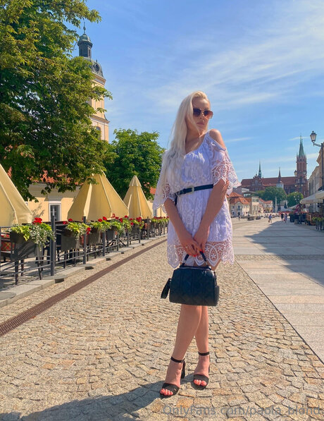 Paola blond star high quality archive