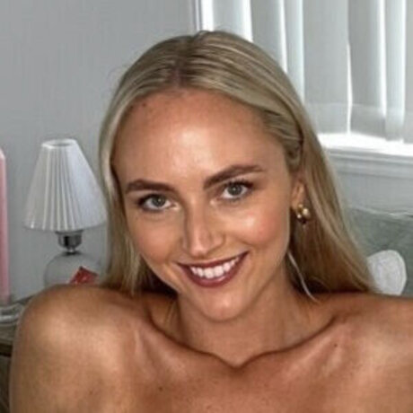 Annie Knight pornstar adult photo