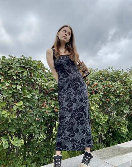 Mermaids Kiss nude pornstar photos