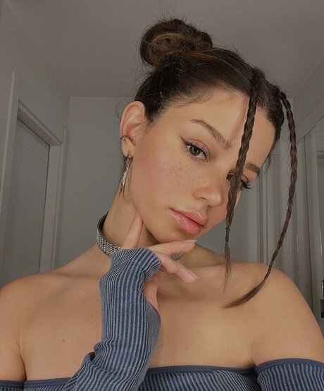 sumruozdenn star top photo