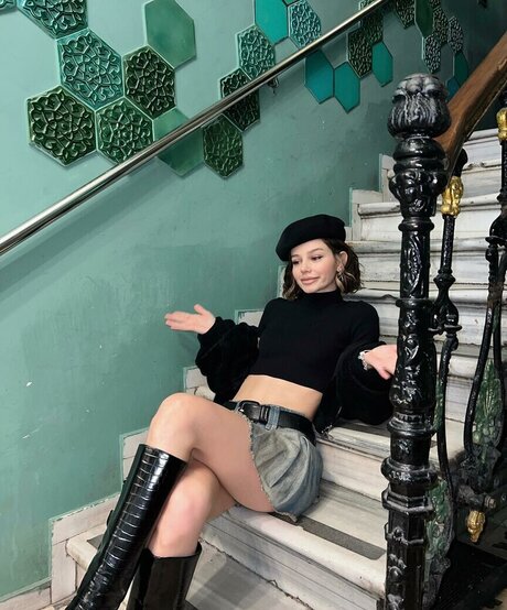 sumruozdenn hot actress picture