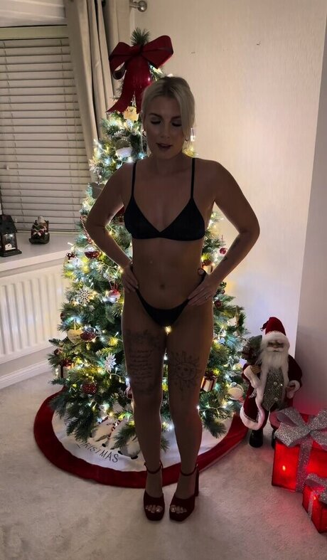 Emily Walters pornographic model photo