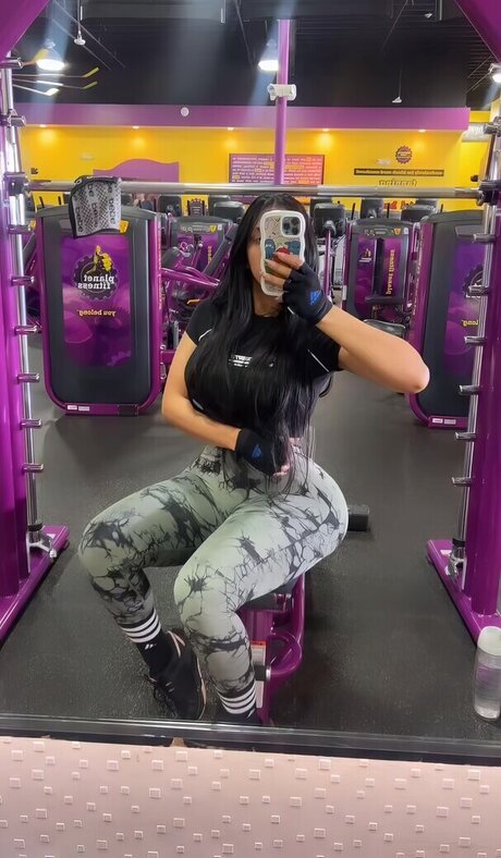 Yinett Baez pornographic model pictures