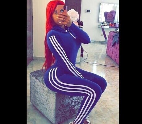 Yinett Baez exclusive star pics