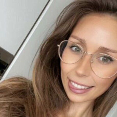 Eloise Head xxx model gallery