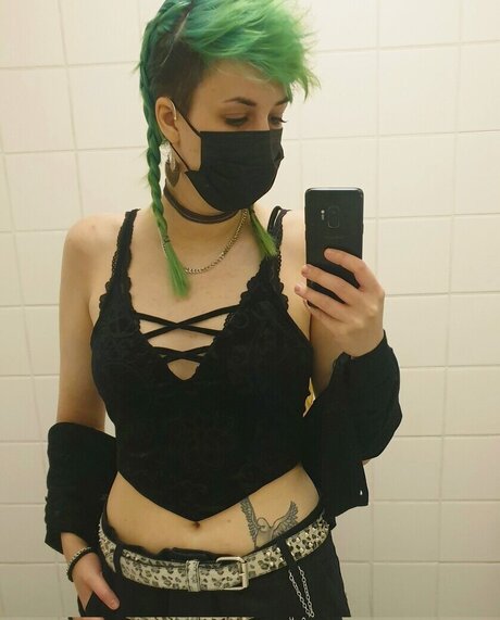 locolea exclusive star image